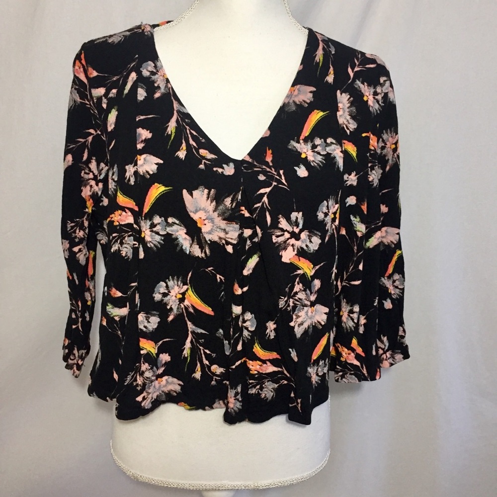 Xhiliration Cropped Blouse Sz XXL Gently Used